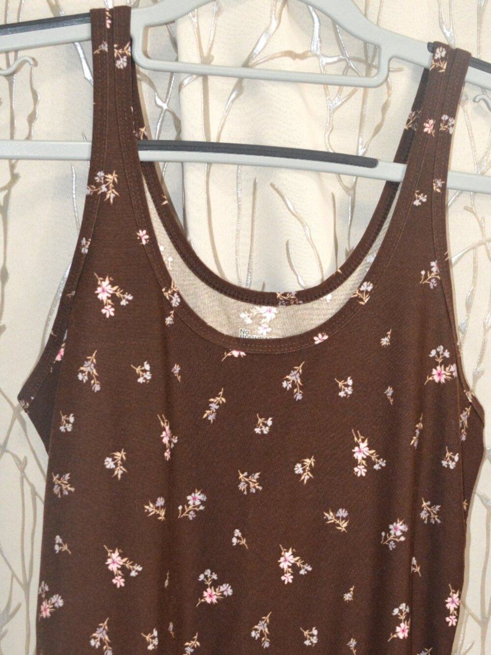 No Boundaries Floral Brown Tank Top – Talla M (7–9)
